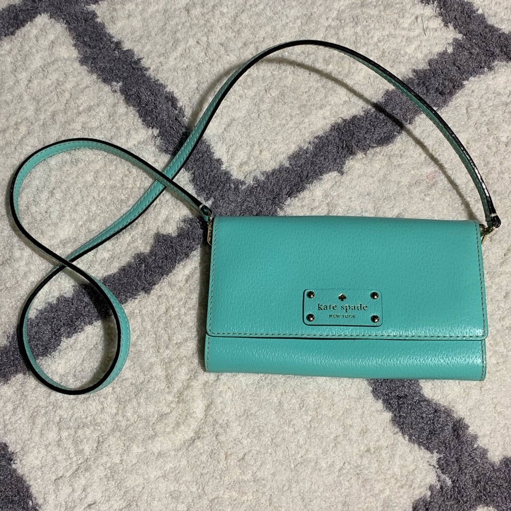 Kate spade Natalie Wellesley clutch Giverny blue